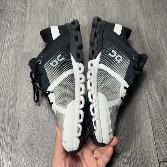 on cloudflow 2.0 mens size 8.5 shoes white black athletic running sneakers - Picture 2 of 12